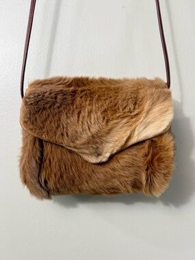 KR AUSTRALIA KANGAROO FUR CROSSBODY BAG IN FUR & LEATHER